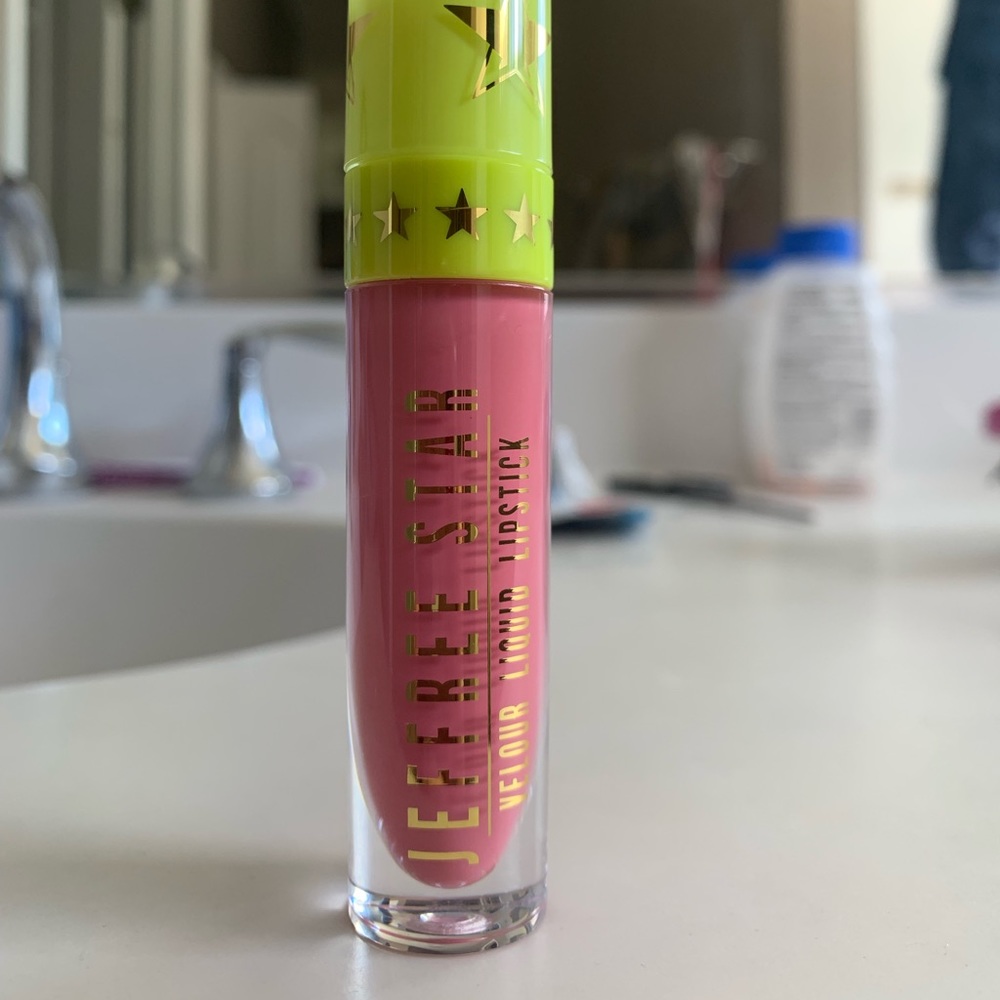 Limited edition Jeffree star mystery shade